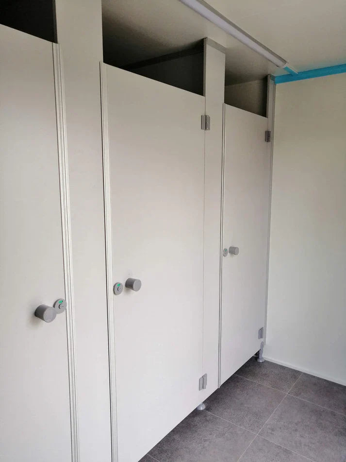 Remorque WC avec WC double 6x2,40 mètres