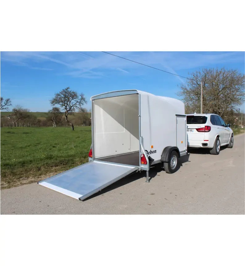 Remorque cargo Pullman Debon 1300 avec suspension et porte latérale
